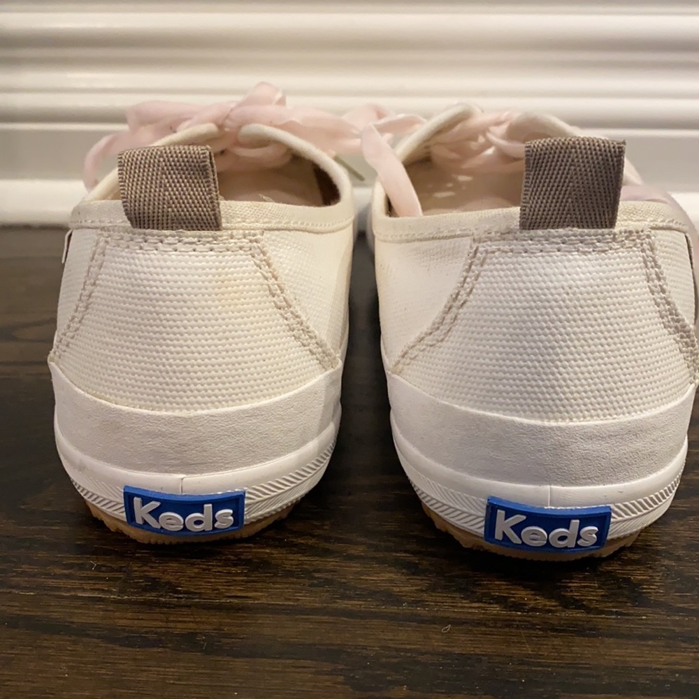 White Canvas Keds Size 9 - image 2